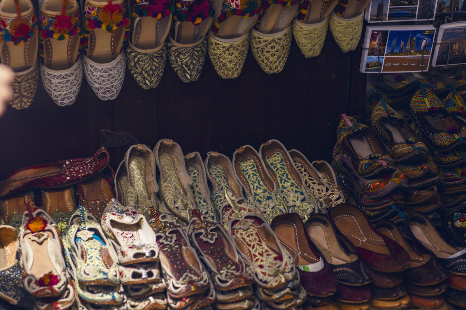 dubai-markets-textile-hand-made-shoes-souk-travel-holiday