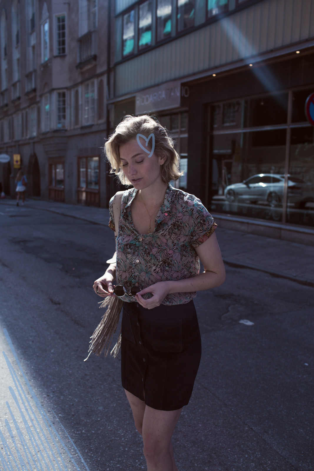 suede-skirt-hawaiian-shirt-scotch-soda-stockholm-backpack-fringe-barbara-bonner