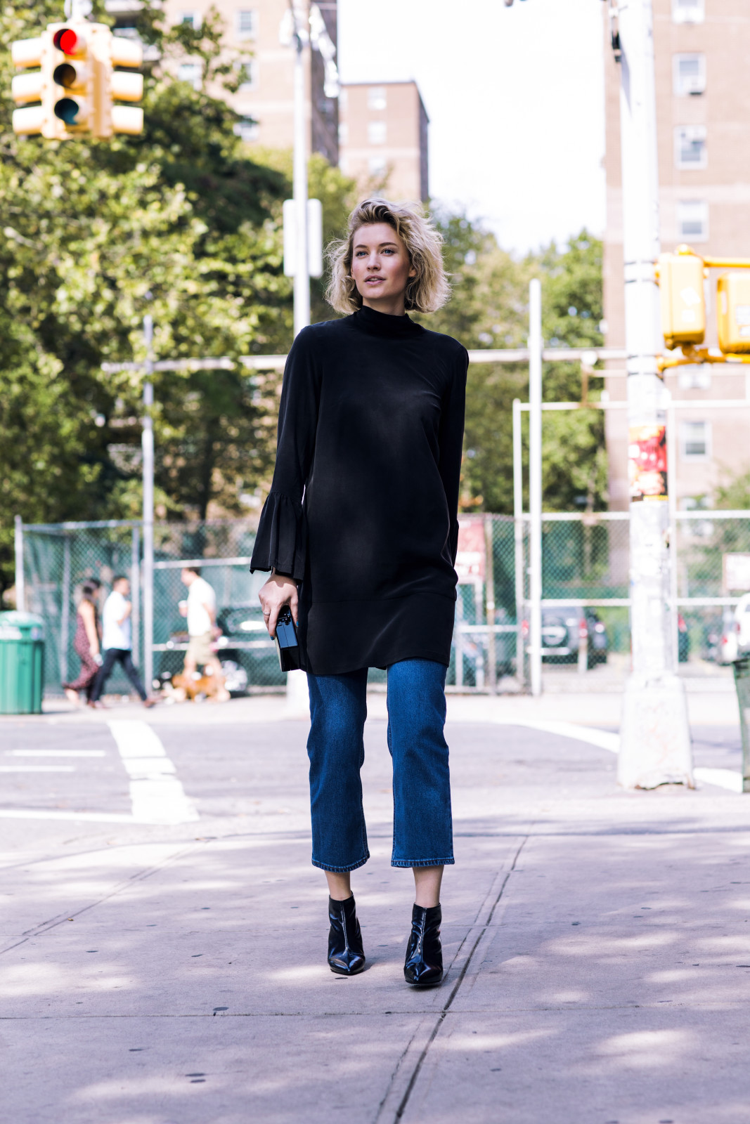 cropped-jeans-silk-top-bell-sleeves-new-york-black-boots