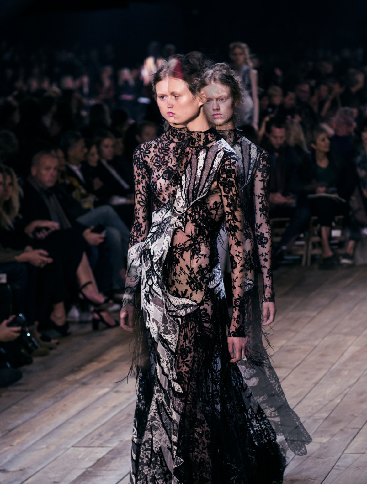 Alexander McQueen SS16 1