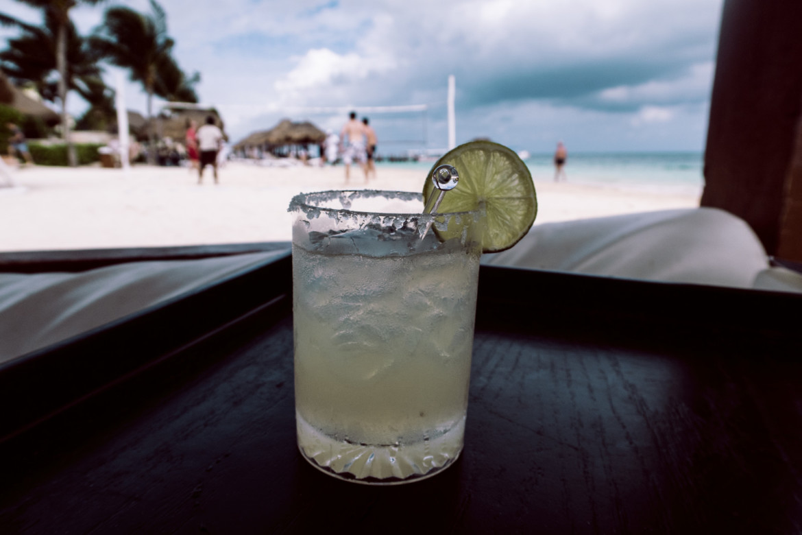 Karisma-resort-beach-mexico-breakfast-beach-volleyball-lime-margarita